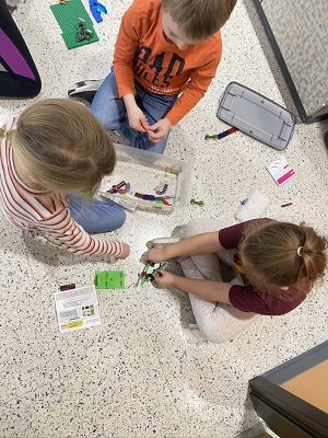 Seguin Kindergarten STEAM Slide 3